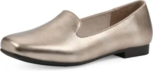 CLIFFS BY WHITE MOUNTAIN Women's Bessey Cushioned Loafer Flat