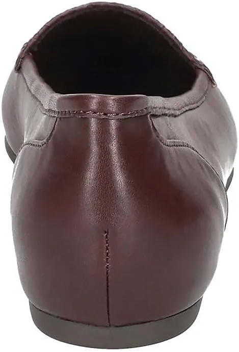 Easy Street Women's Thrill Flat Sneaker