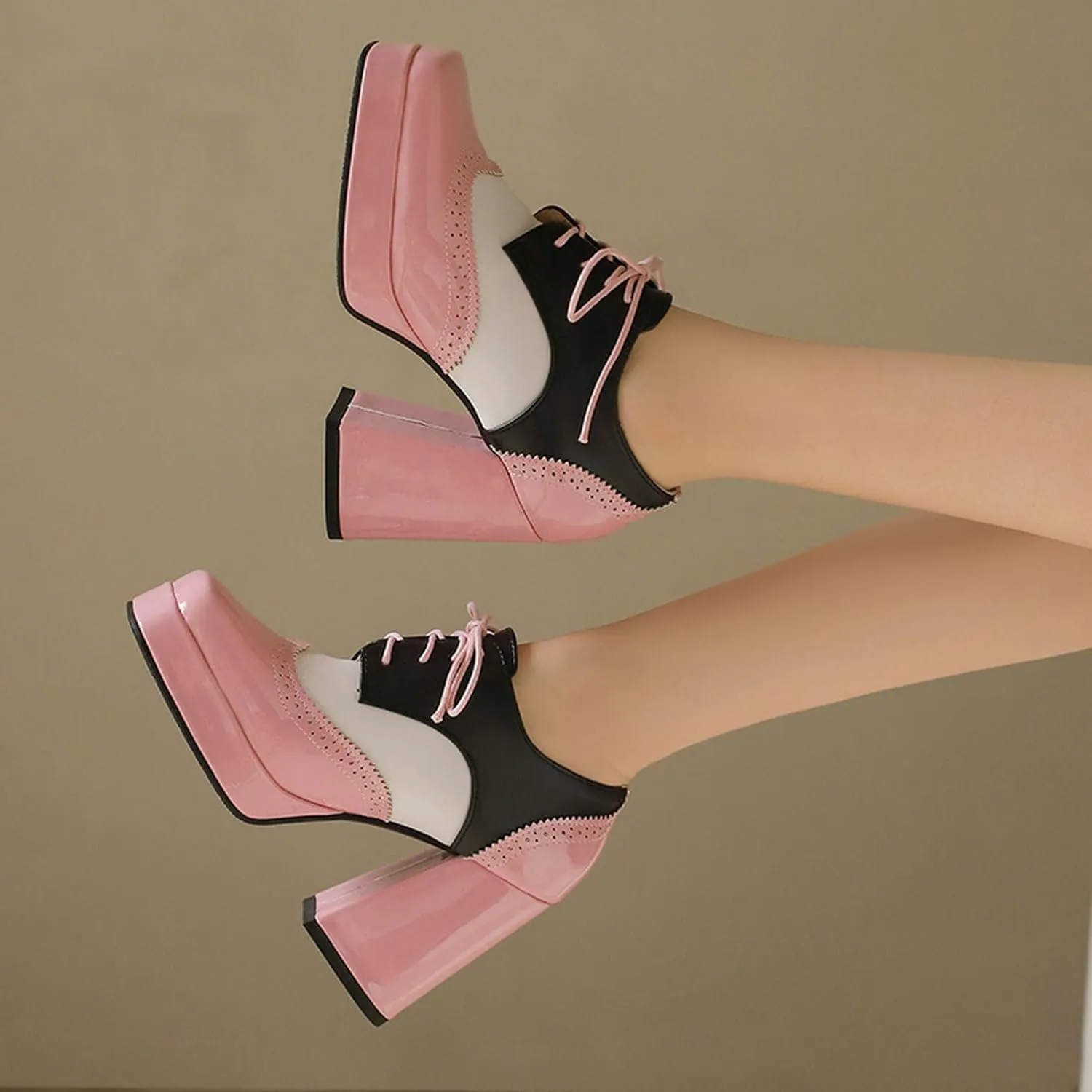 LUXMAX Women Platform Oxford Shoes Lace Upe Square Toe Wingtip Vintage Chunky Heel Saddle Shoes