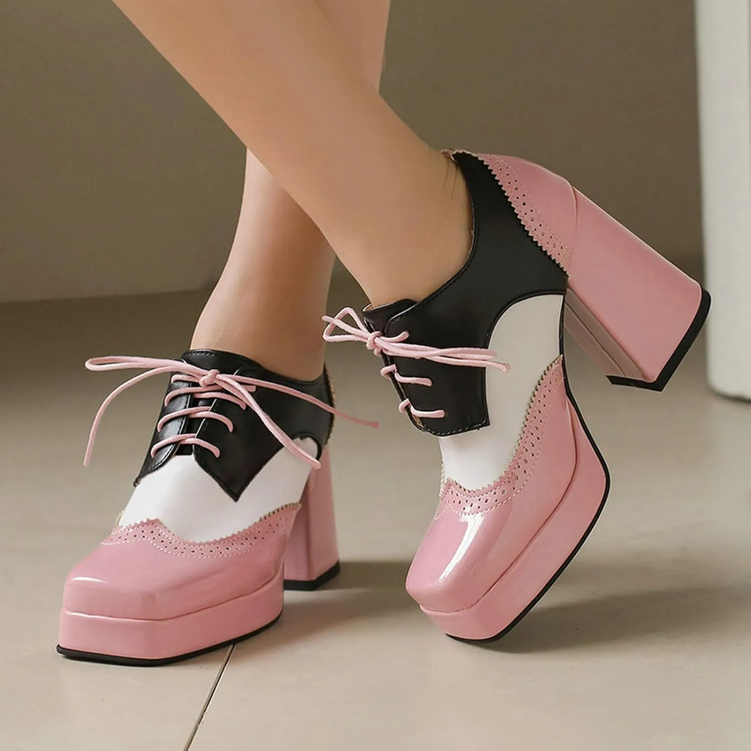 LUXMAX Women Platform Oxford Shoes Lace Upe Square Toe Wingtip Vintage Chunky Heel Saddle Shoes