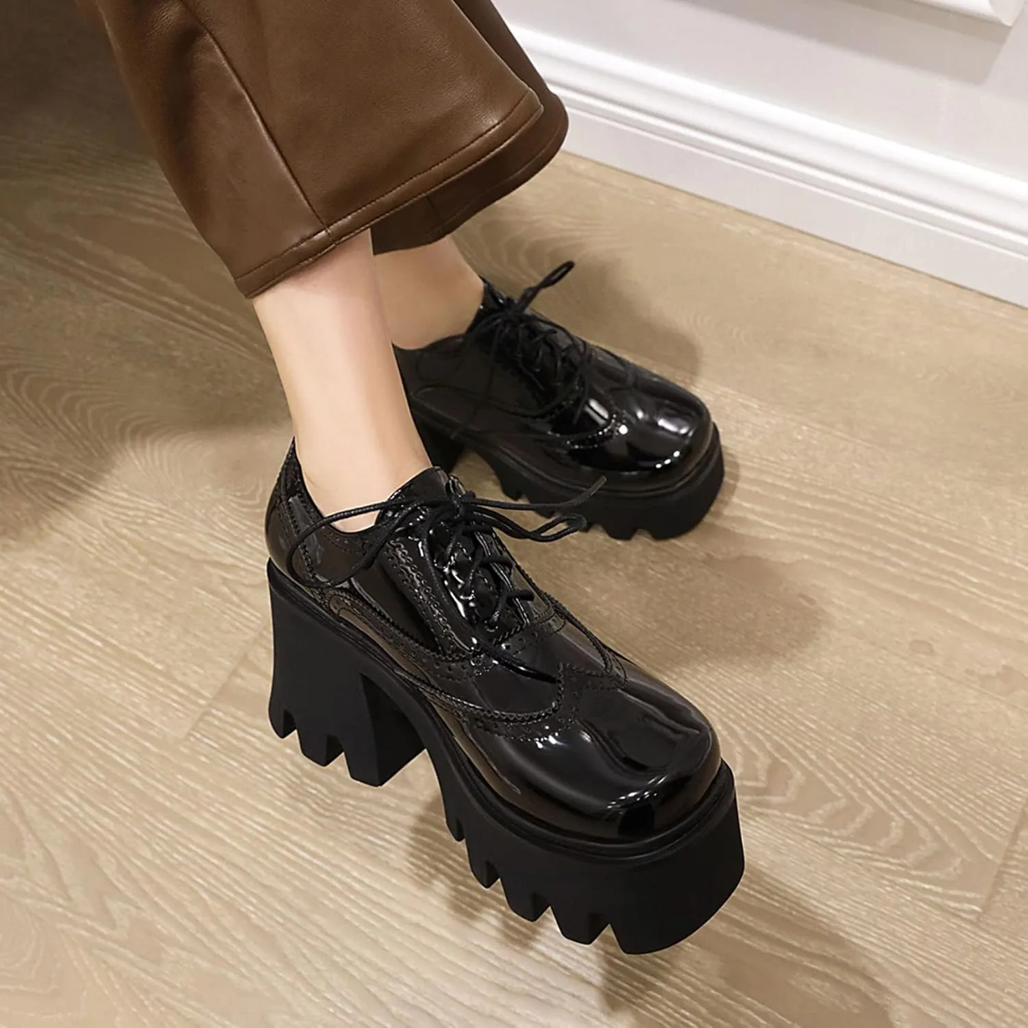 SHEMEE Women's Vintage Wingtip Oxfords Pumps Chunky Platform Block High Heel Round Toe Lace Up Gothic Brogue Shoes