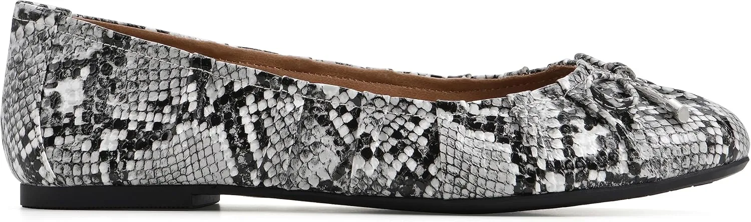 WHITE MOUNTAIN Women's Shoes Sakari Ballet Flat