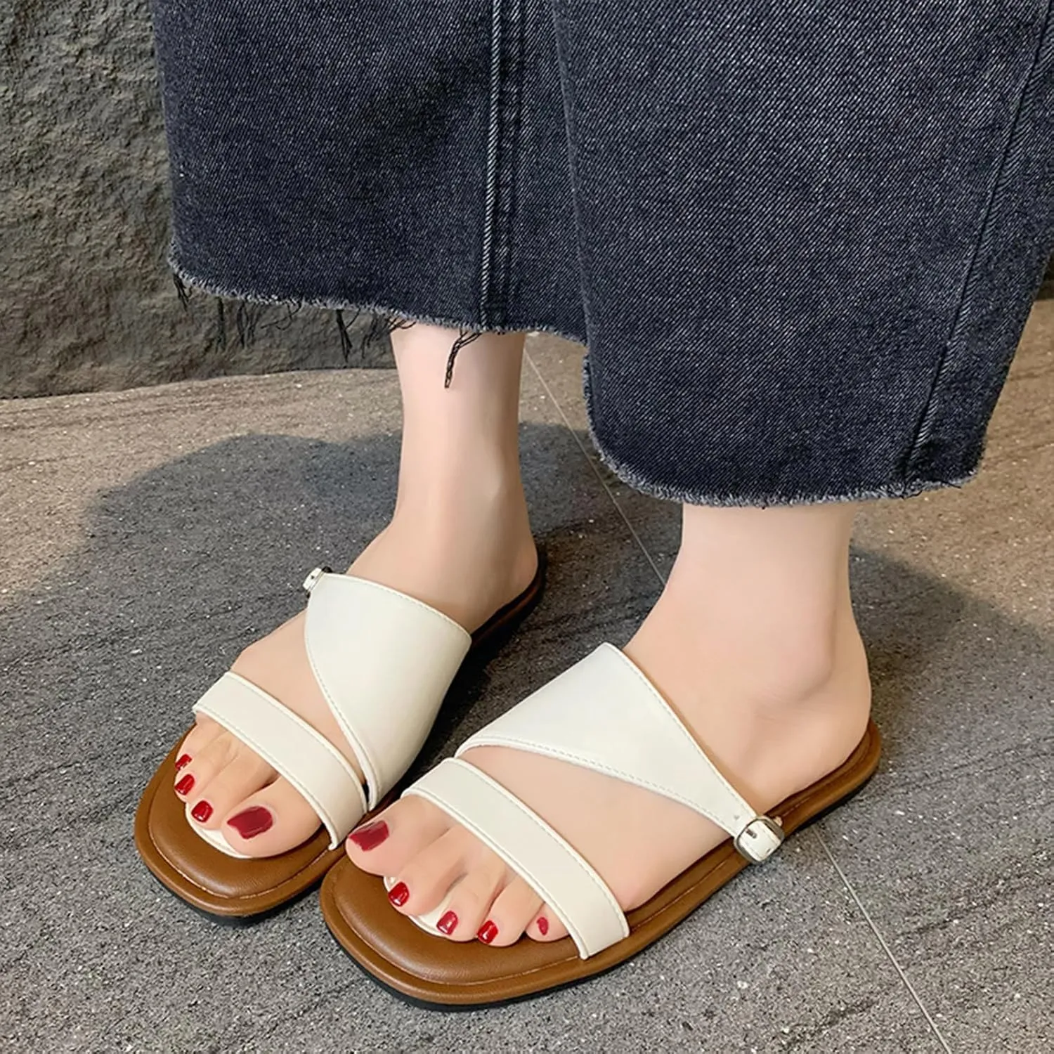 Women's Leather Double Strap Square Toe Flat Sandals Lightweight Comfortable Slip On Open Toe Adjustable Buckles Casual Beach Slippers for Indoor and Outdoor Vacations